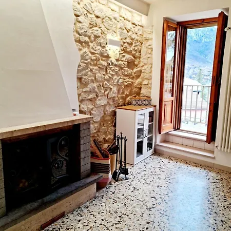 Authentic Village Townhouse With Mountain Views Holiday home *