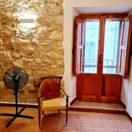 Authentic Village Townhouse With Mountain Views * Palombaro