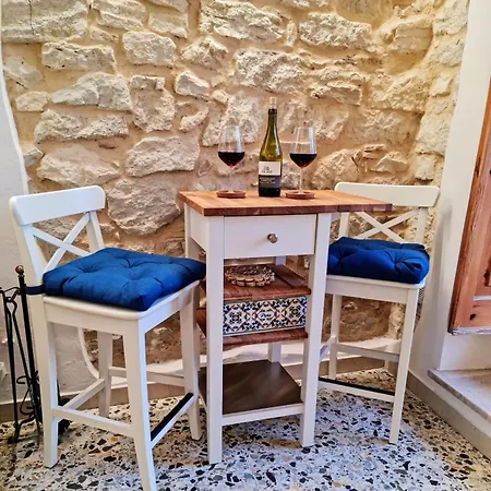 Authentic Village Townhouse With Mountain Views * Palombaro