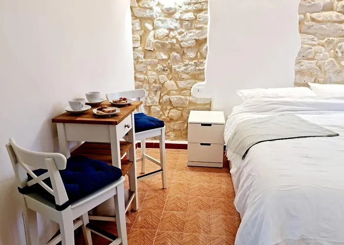 Authentic Village Townhouse With Mountain Views Palombaro